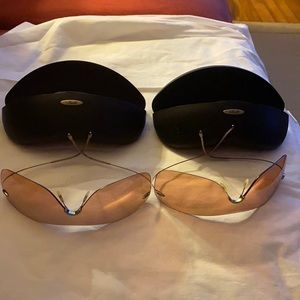 Silhouette extra light weight sun glasses.